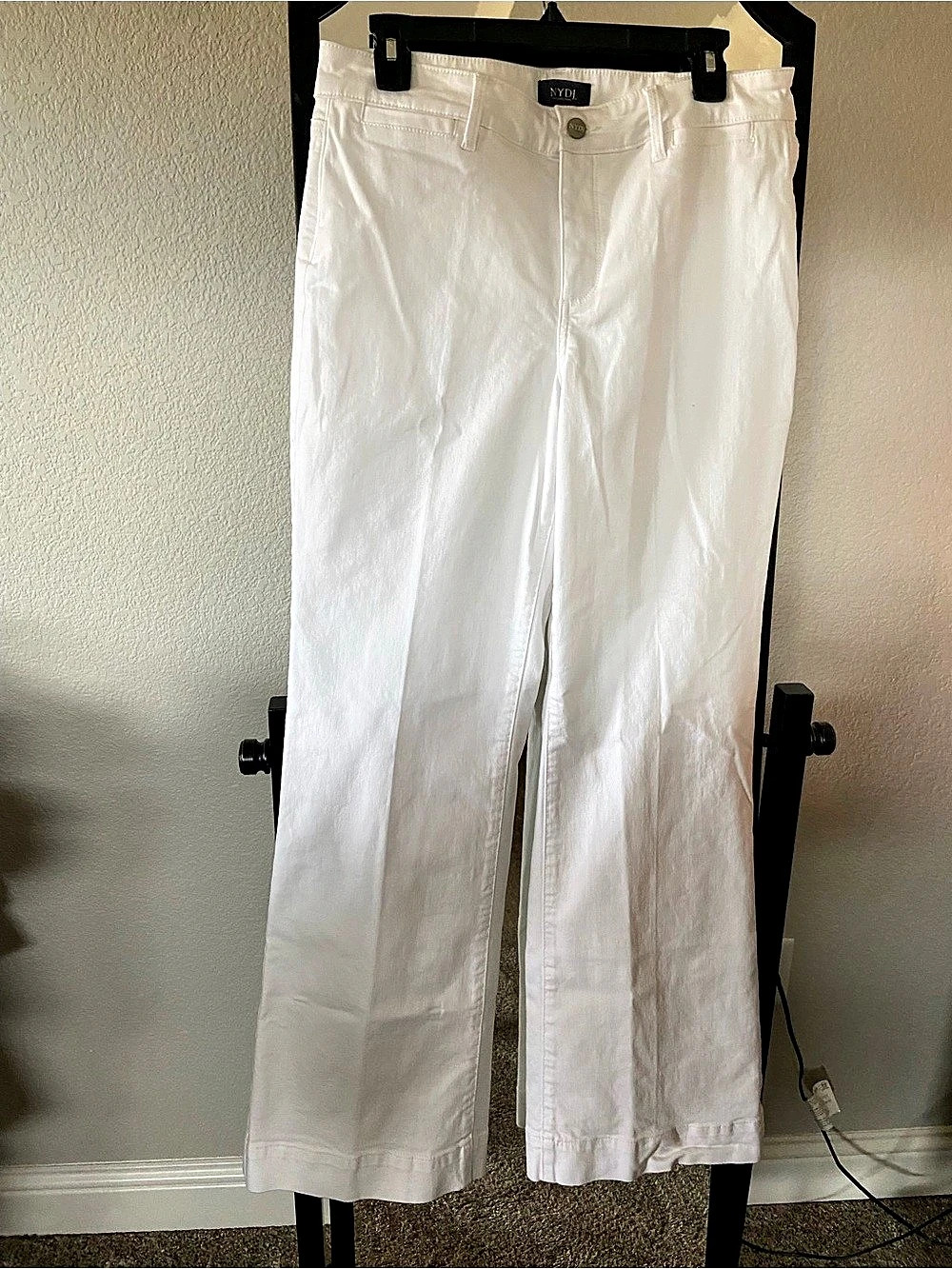 NYDJ White Wide-leg pants size 10 Like New